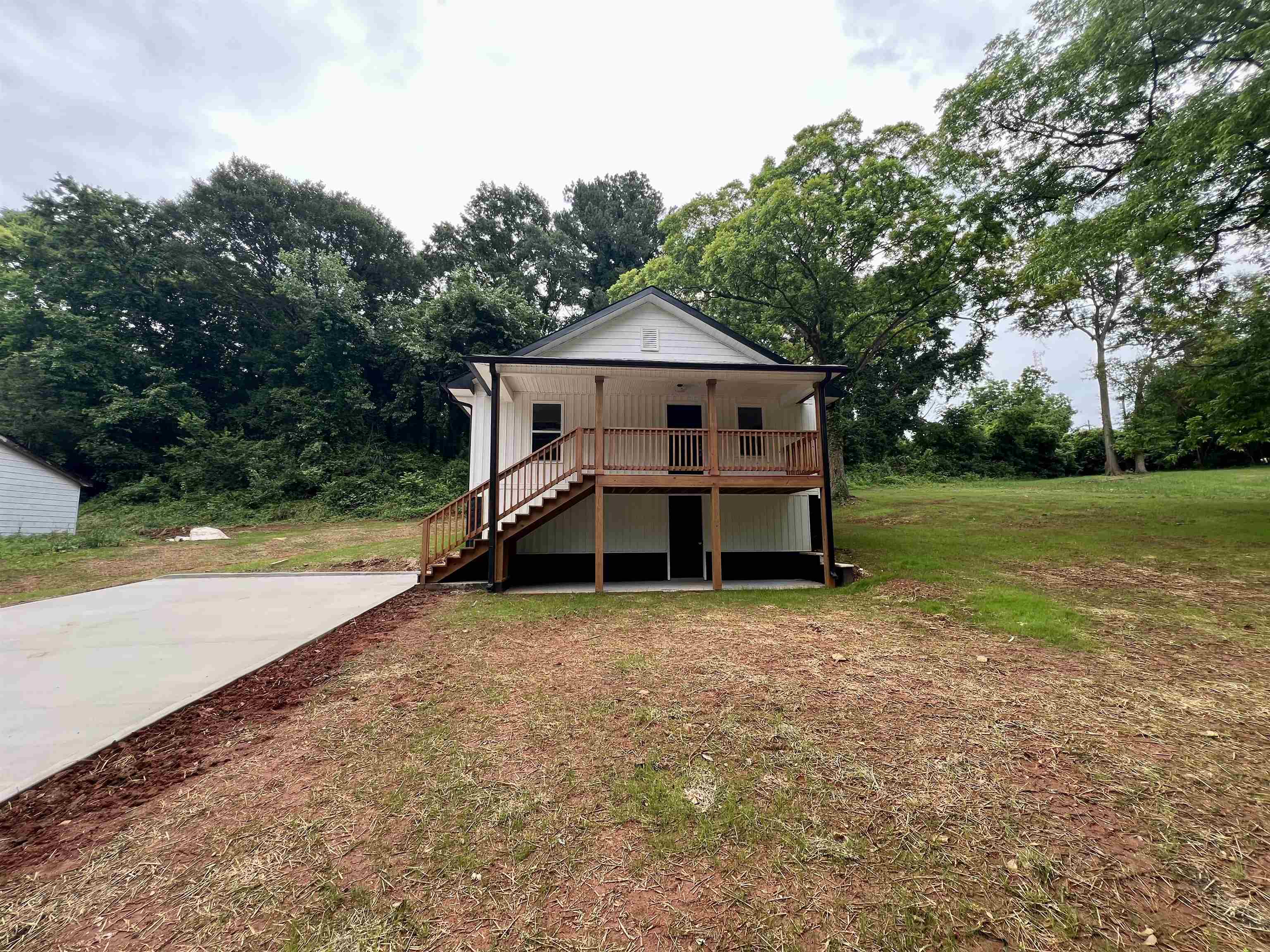 665 Old Whitney Road Spartanburg, SC 29303 - Photo 1 of 16 Gallery Image 1
