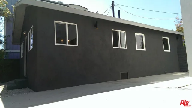 $4,150 | 559 Vernon Avenue, Venice, CA 90291