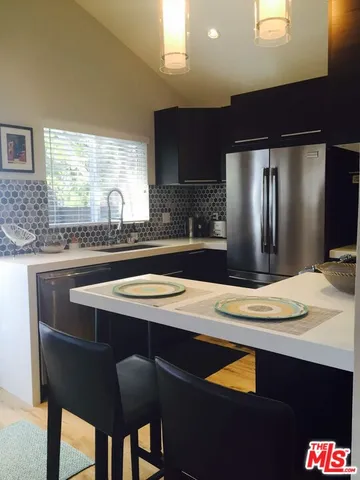 $4,150 | 559 Vernon Avenue, Venice, CA 90291