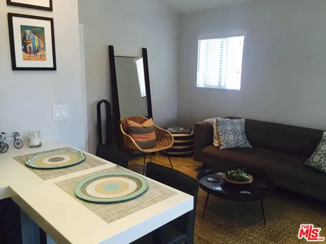 $4,150 | 559 Vernon Avenue, Venice, CA 90291