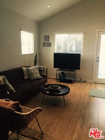 $4,150 | 559 Vernon Avenue, Venice, CA 90291