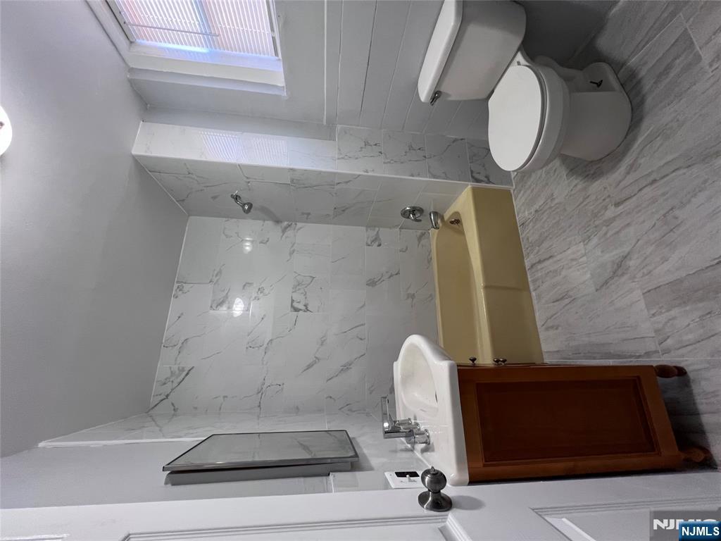 231 Harrison Avenue, Unit 2 Garfield, NJ 07026 - Photo 21 of 24