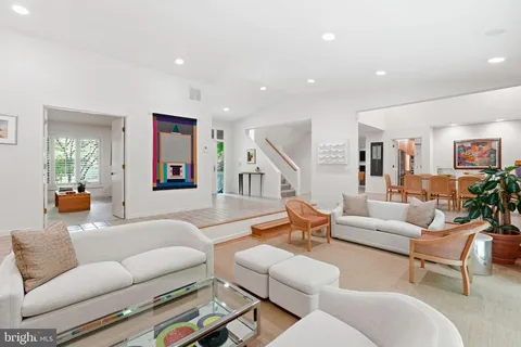$1,829,000 | 11815 Beekman Place, Rockville, MD 20854