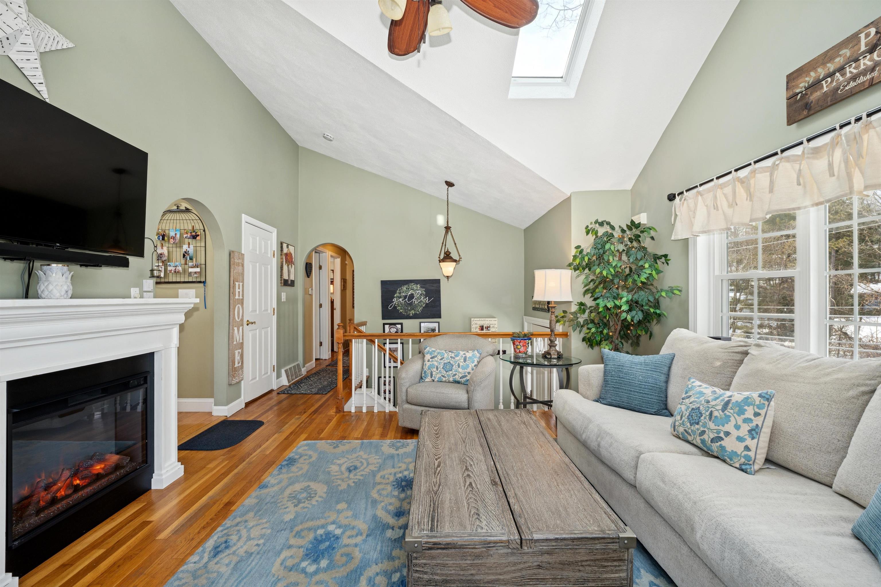 244 Harris Road Nashua, NH 03062 - Photo 11 of 41