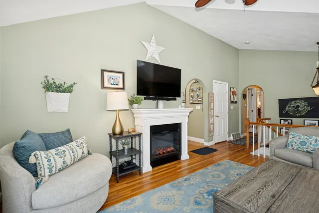 $575,000 | 244 Harris Road, Nashua, NH 03062