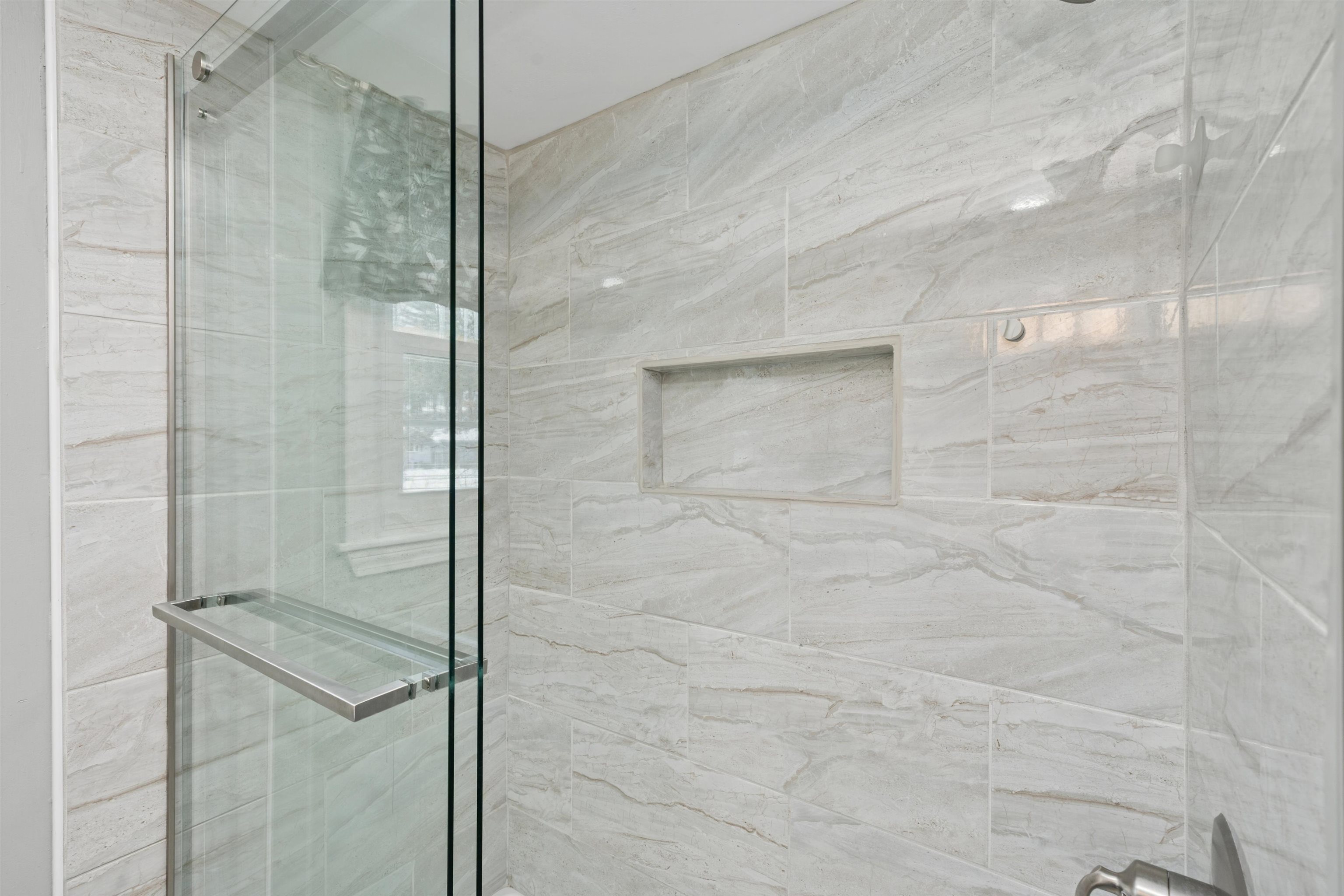 244 Harris Road Nashua, NH 03062 - Photo 17 of 41