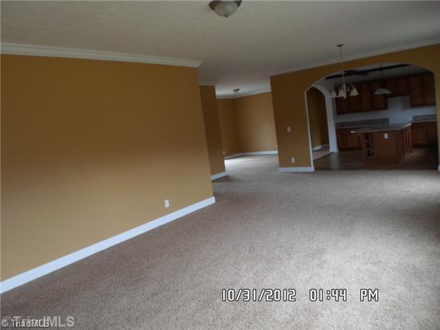 1867 Chapelwood Road Denton, NC 27239 - Photo 3 of 9 Living Room.