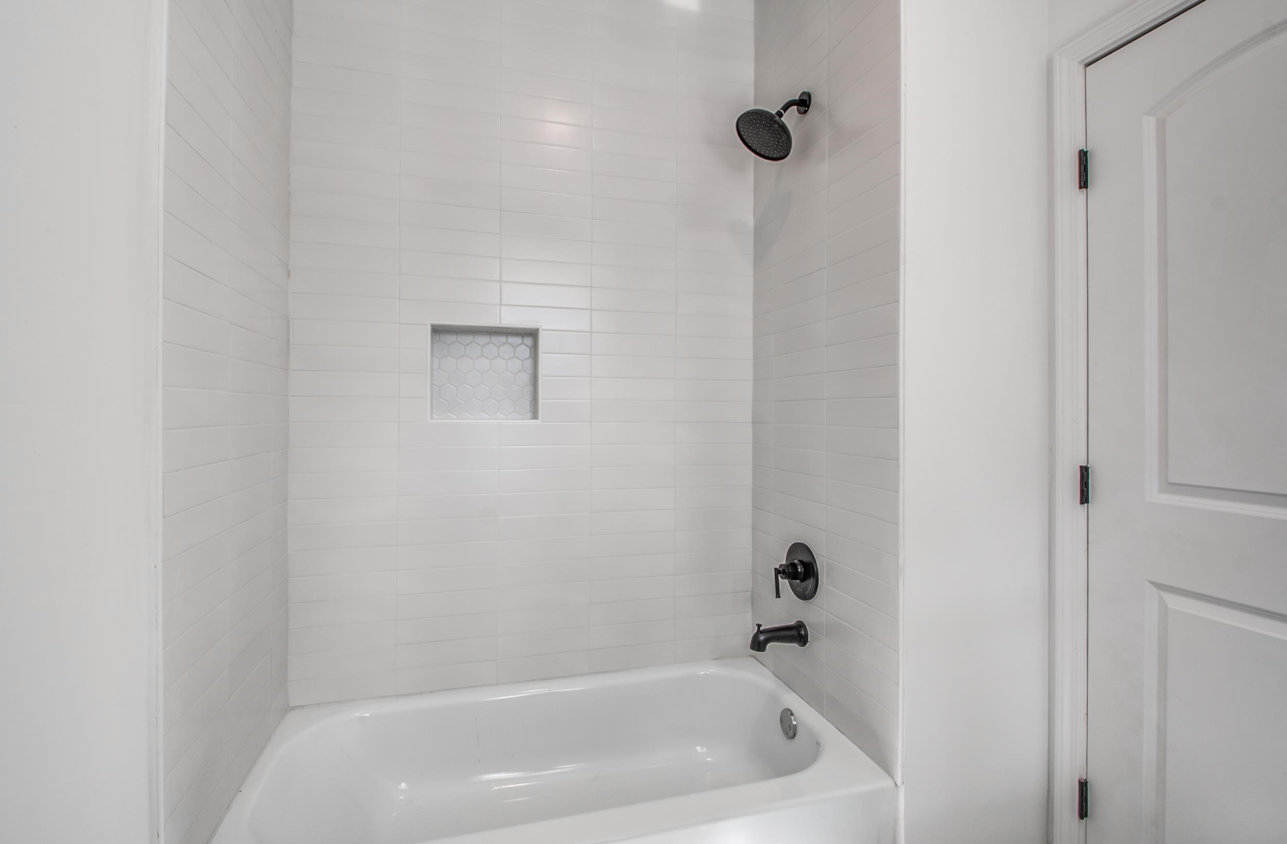 1781 Forest Avenue Memphis, TN 38112 - Photo 20 of 30 Full bathroom with shower / bathtub combination