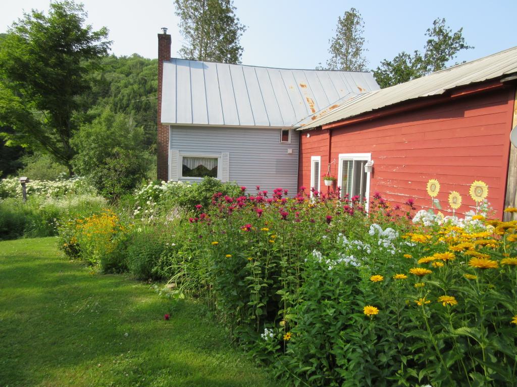 3270 Vermont Rte 125 Hancock, VT 05748 - Photo 1 of 36