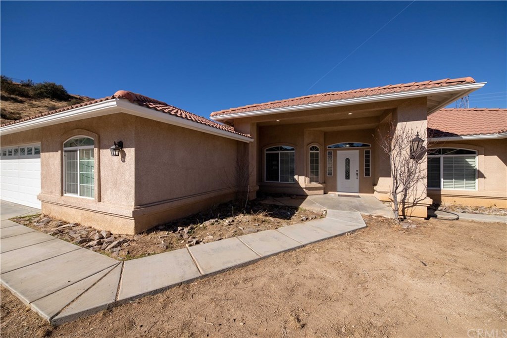 6750 Oak Hill Road Oak Hills, CA 92344 - Photo 1 of 1