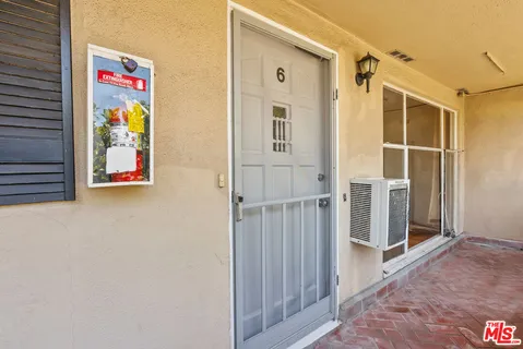 $3,100,000 | 272 South Doheny Drive, Beverly Hills, CA 90211