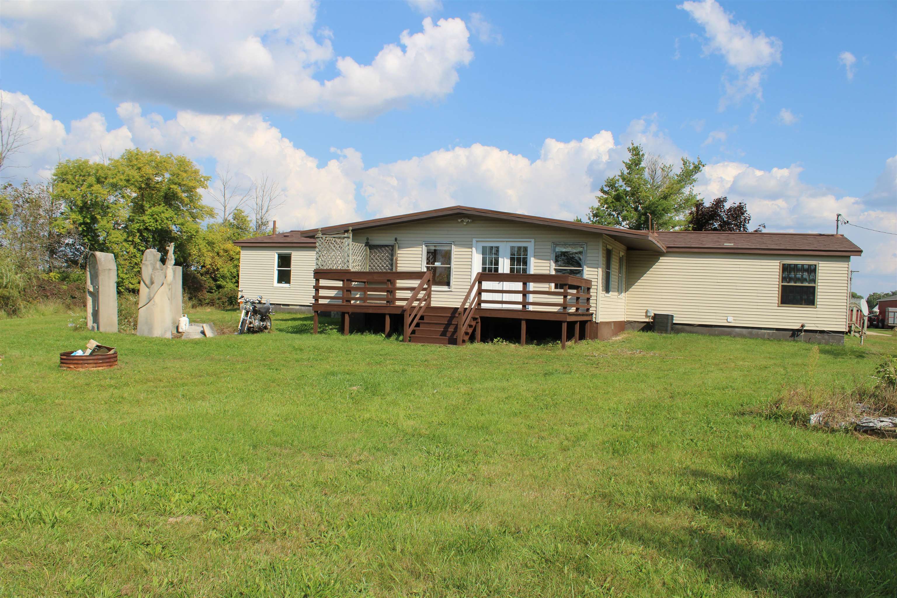 2681 North Leaton Road Mount Pleasant, MI 48858 - Photo 2 of 32 1916025-1.JPG