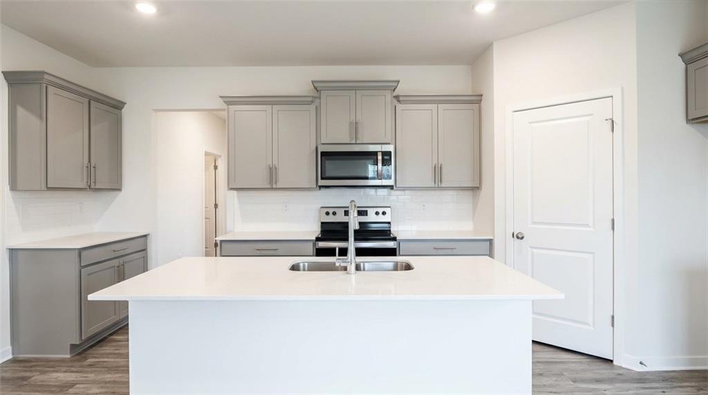 20121 Cornice St Spring Hill Spring Hill, KS 66083 - Photo 4 of 21