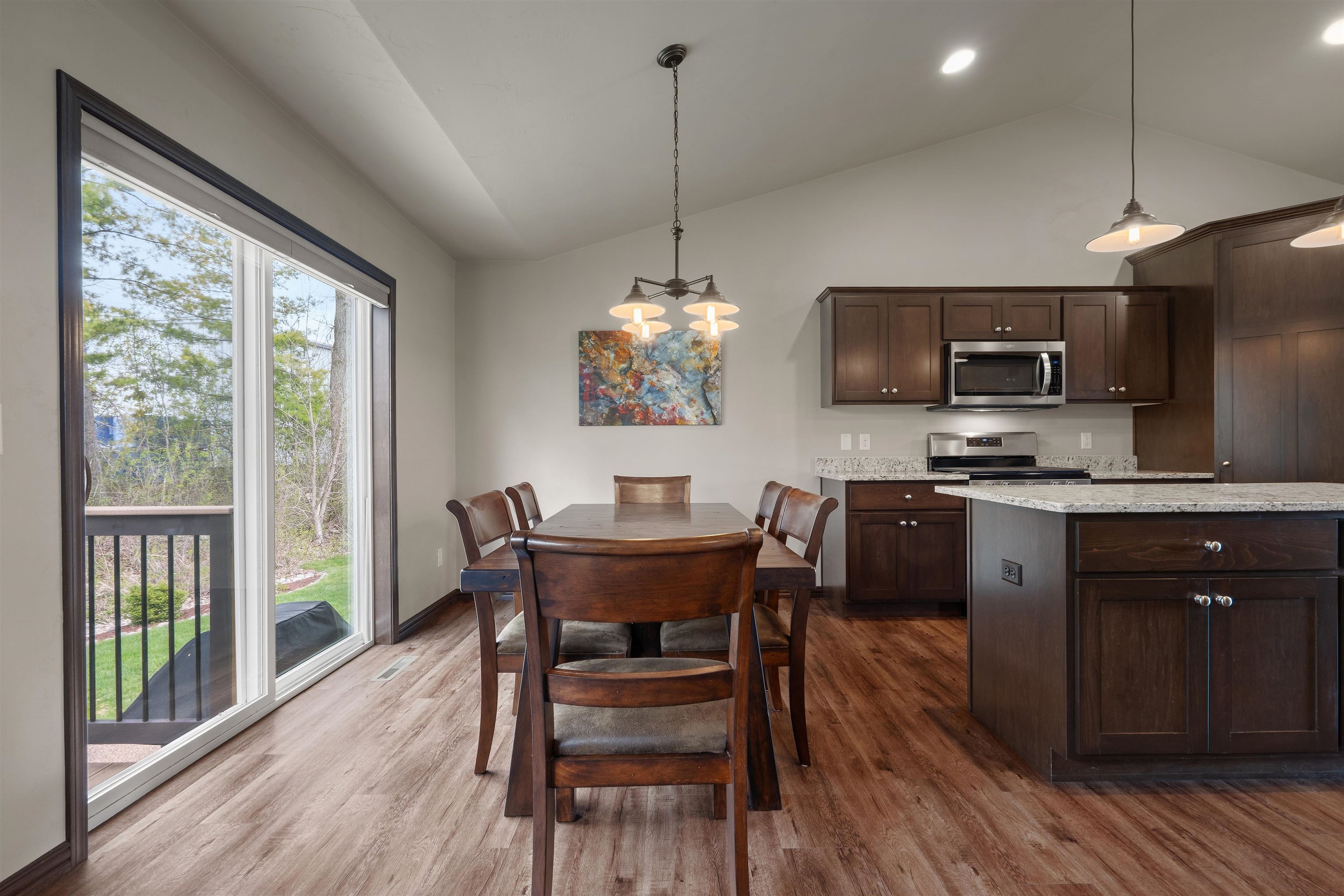 2078 West Sugar Court Appleton, WI 54913 - Photo 6 of 57