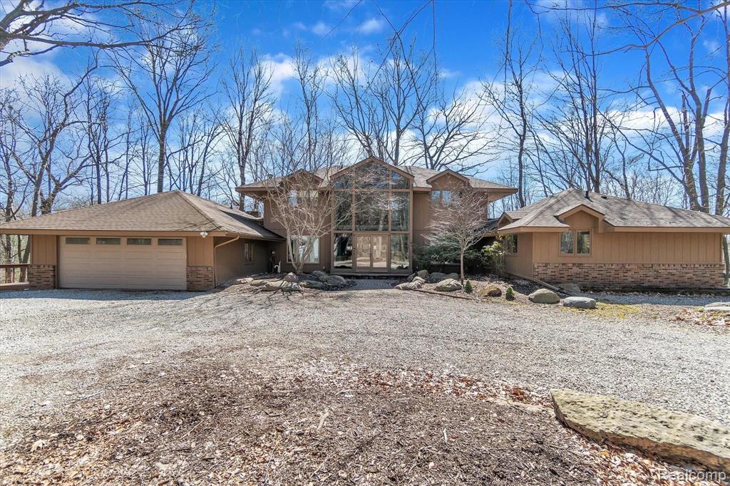 34412 Quaker Valley Road Farmington Hills, MI 48331 - Photo 2 of 57