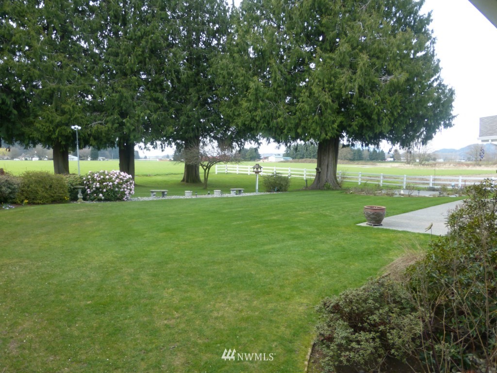 10134 Ridge Place Sedro-Woolley, WA 98284 - Photo 3 of 25 Gallery Image 3