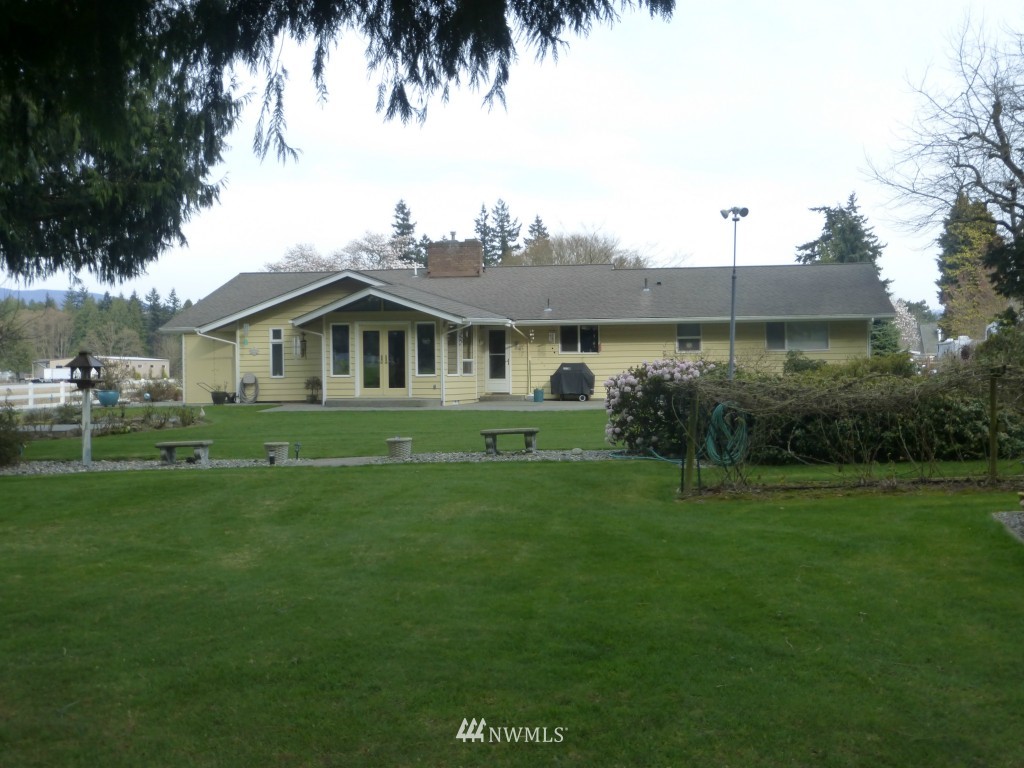 10134 Ridge Place Sedro-Woolley, WA 98284 - Photo 4 of 25 Gallery Image 4