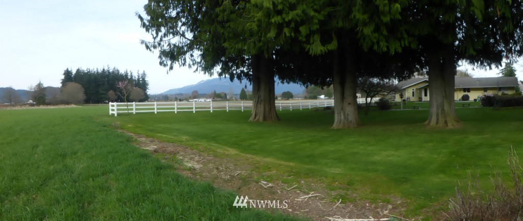 10134 Ridge Place Sedro-Woolley, WA 98284 - Photo 5 of 25 Gallery Image 5