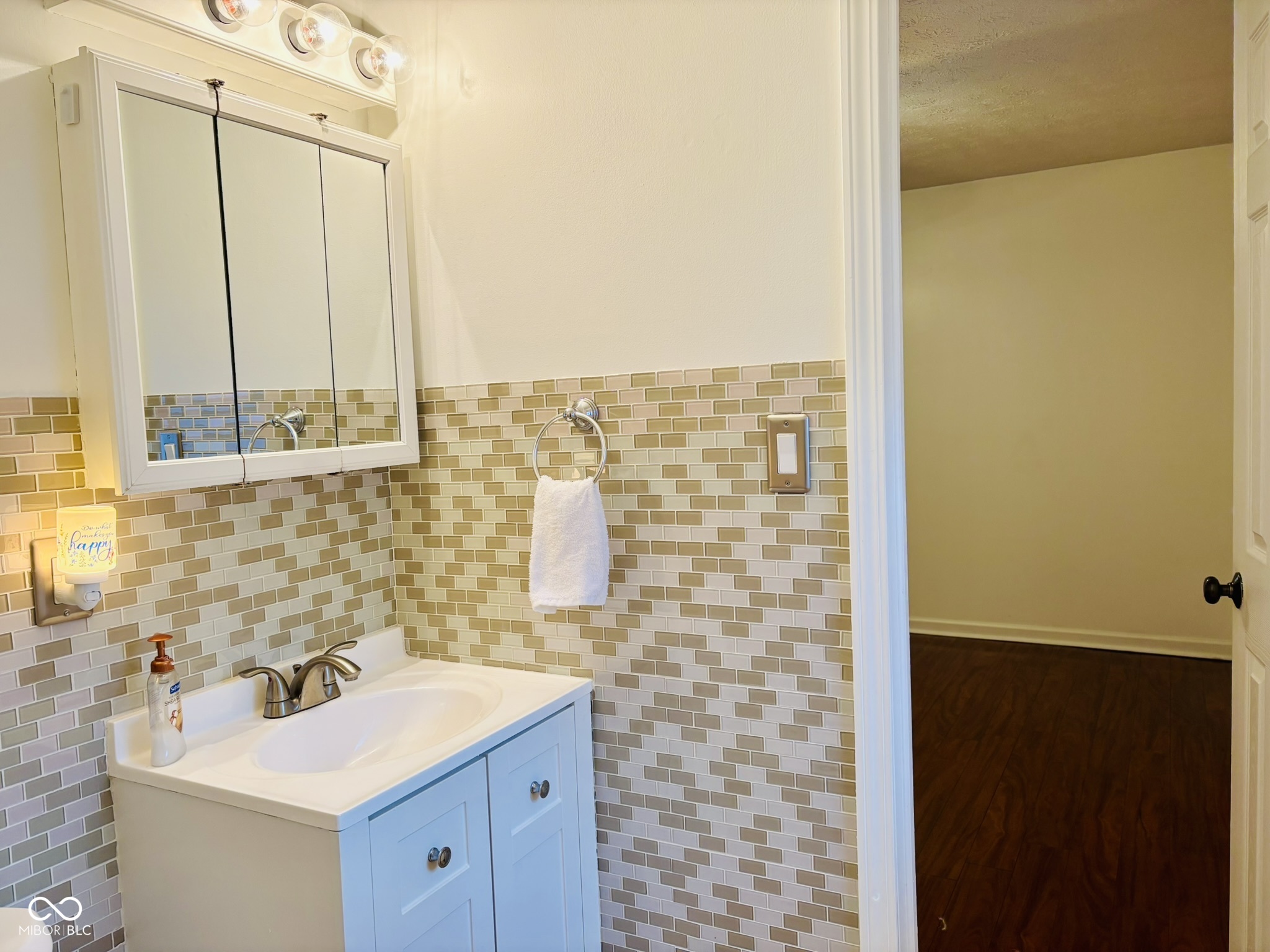 8110 Jeff Road Indianapolis, IN 46217 - Photo 14 of 32 Gallery Image 14