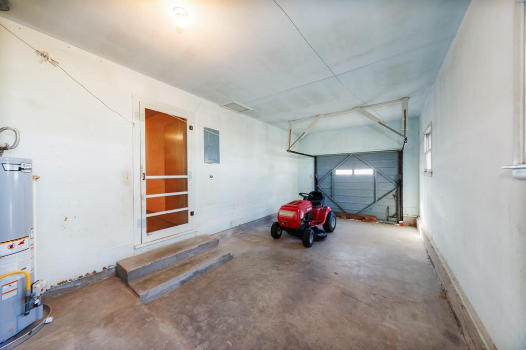 449 Olde Towne Road Paradise, TX 76073 - Photo 15 of 23