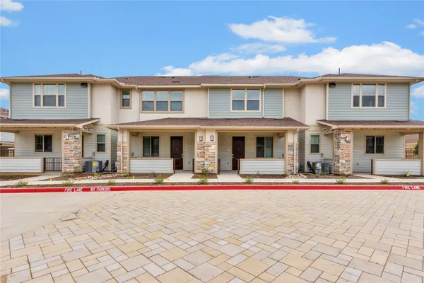 $2,359 | 5900-272 Highway 287 Frontage Road, Arlington, TX 76017
