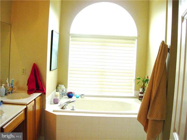 340 Canvasback Road Middletown, DE 19709 - Photo 12 of 20 Bathroom
