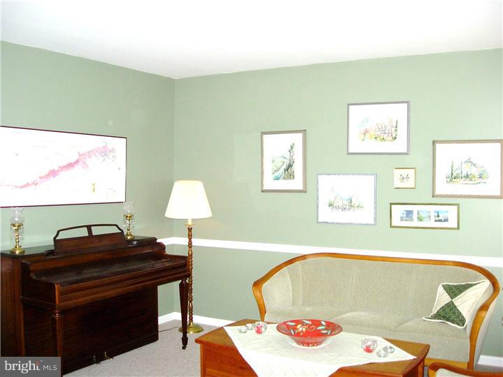 340 Canvasback Road Middletown, DE 19709 - Photo 3 of 20 Living Room