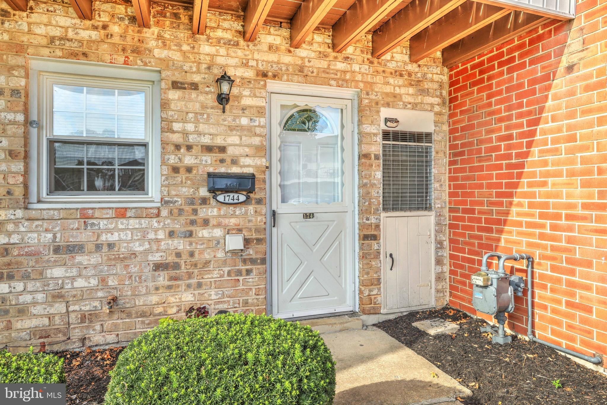 1744 Devers Road York, PA 17404 - Photo 4 of 25 Gallery Image 4