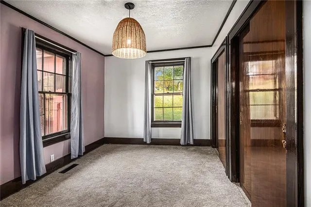 $229,900 | 3929 Pickett Road, St. Joseph, MO 64503