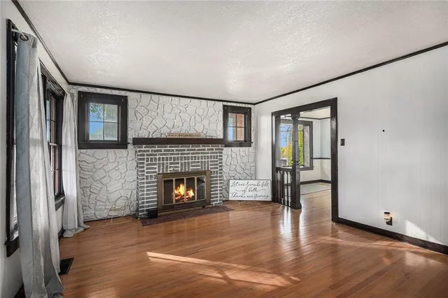 $229,900 | 3929 Pickett Road, St. Joseph, MO 64503