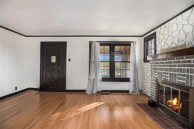 $229,900 | 3929 Pickett Road, St. Joseph, MO 64503