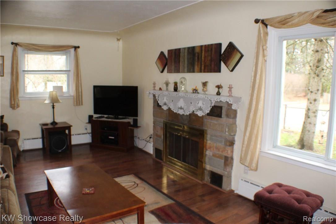 791 Heights Road Lake Orion, MI 48362 - Photo 16 of 26 IMG_0672.JPG