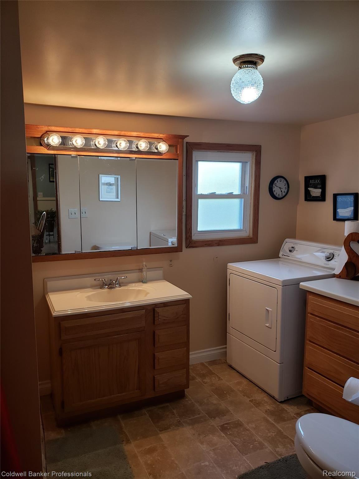6526 South Kingston Road Clifford, MI 48727 - Photo 33 of 60 20190930_164639.jpg