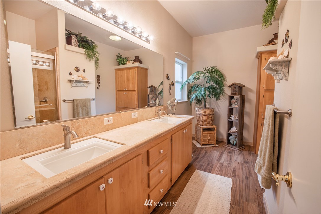 224 Guy Kelly Road Port Angeles, WA 98362 - Photo 17 of 19