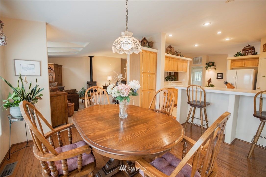 224 Guy Kelly Road Port Angeles, WA 98362 - Photo 8 of 19