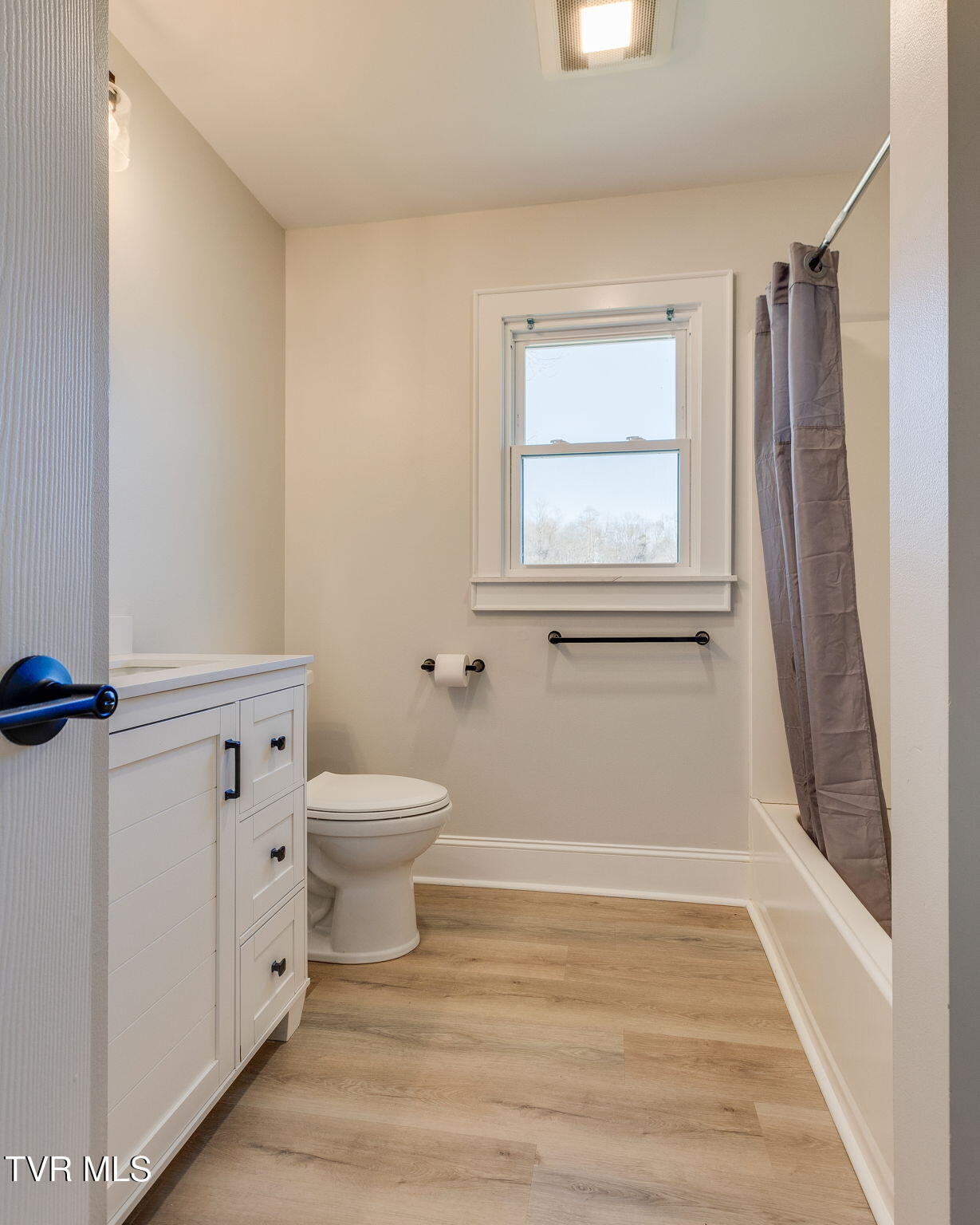 146 Carlton Road Bristol, TN 37620 - Photo 21 of 46 019