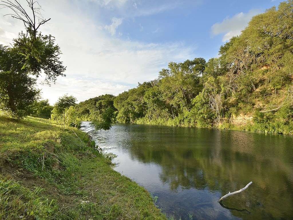 1995 County Road 103 Georgetown, TX 78626 - Photo 1 of 1