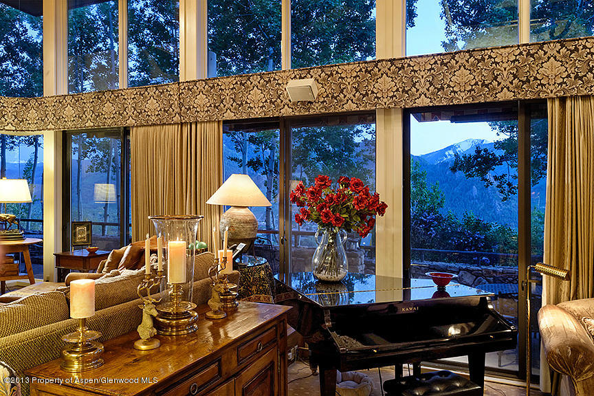 122 East Reds Road Aspen, CO 81612 - Photo 7 of 19 Great Room