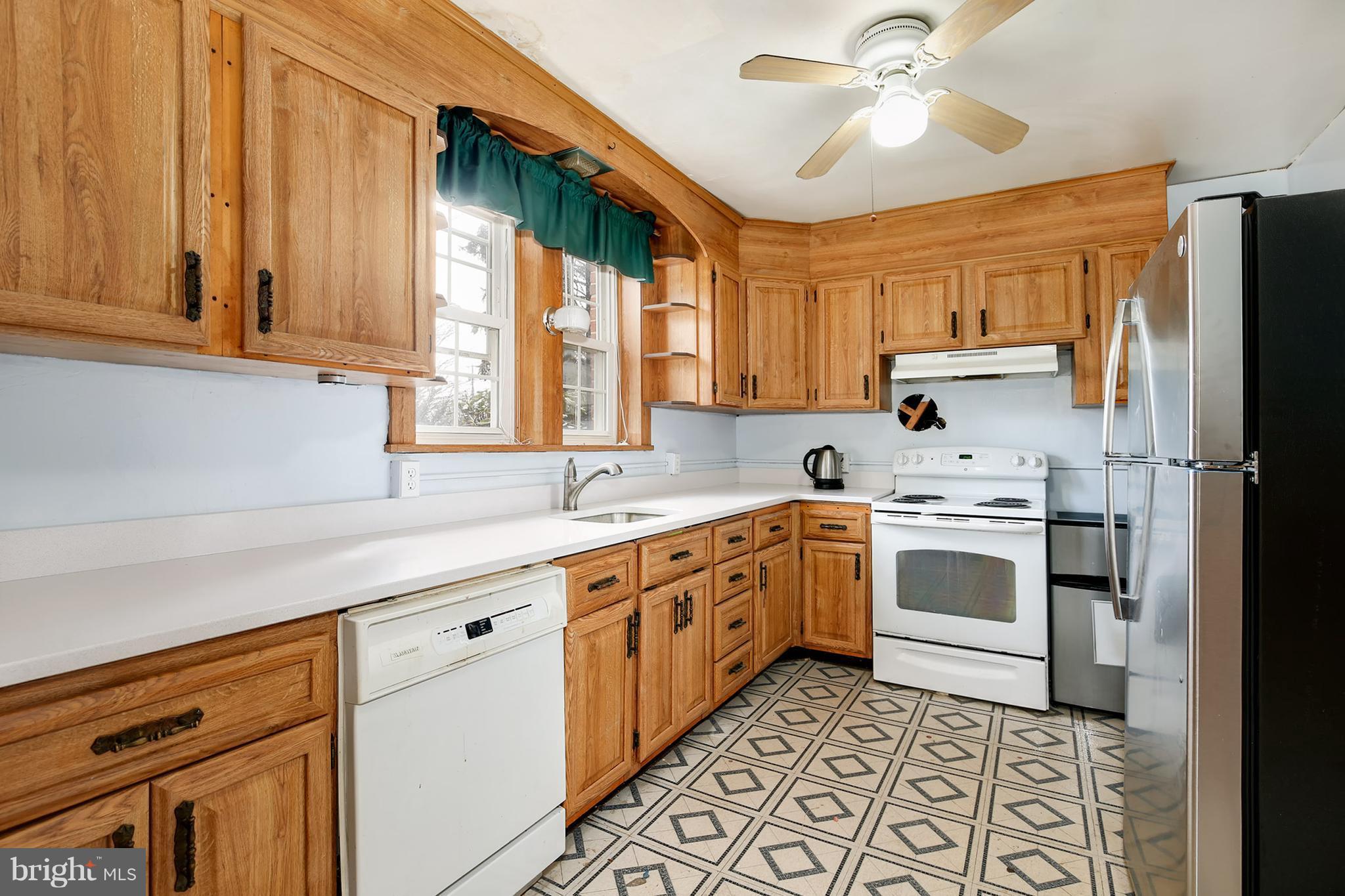 704 Ridge Road Mount Airy, MD 21771 - Photo 9 of 23 Kitchen