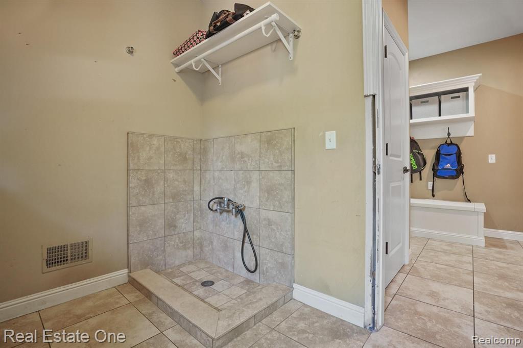 1485 Traceky Drive Rochester Hills, MI 48306 - Photo 34 of 45