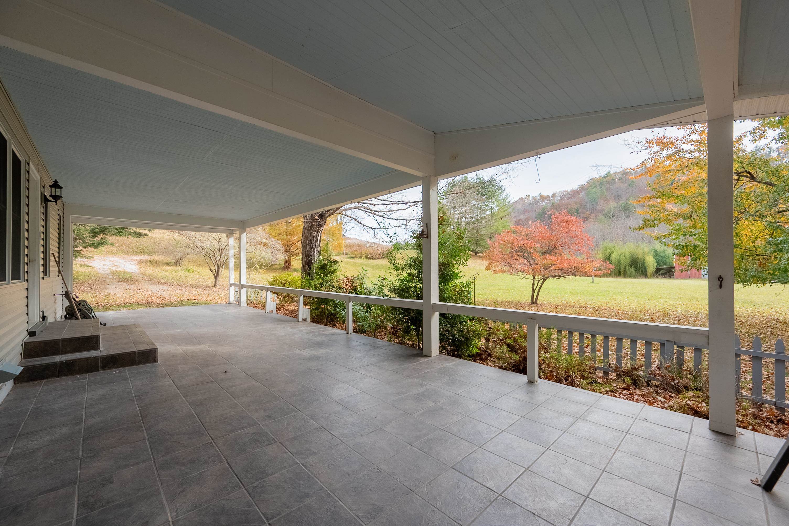 2563 Split Rail Road Shawsville, VA 24162 - Photo 5 of 124 Gallery Image 5