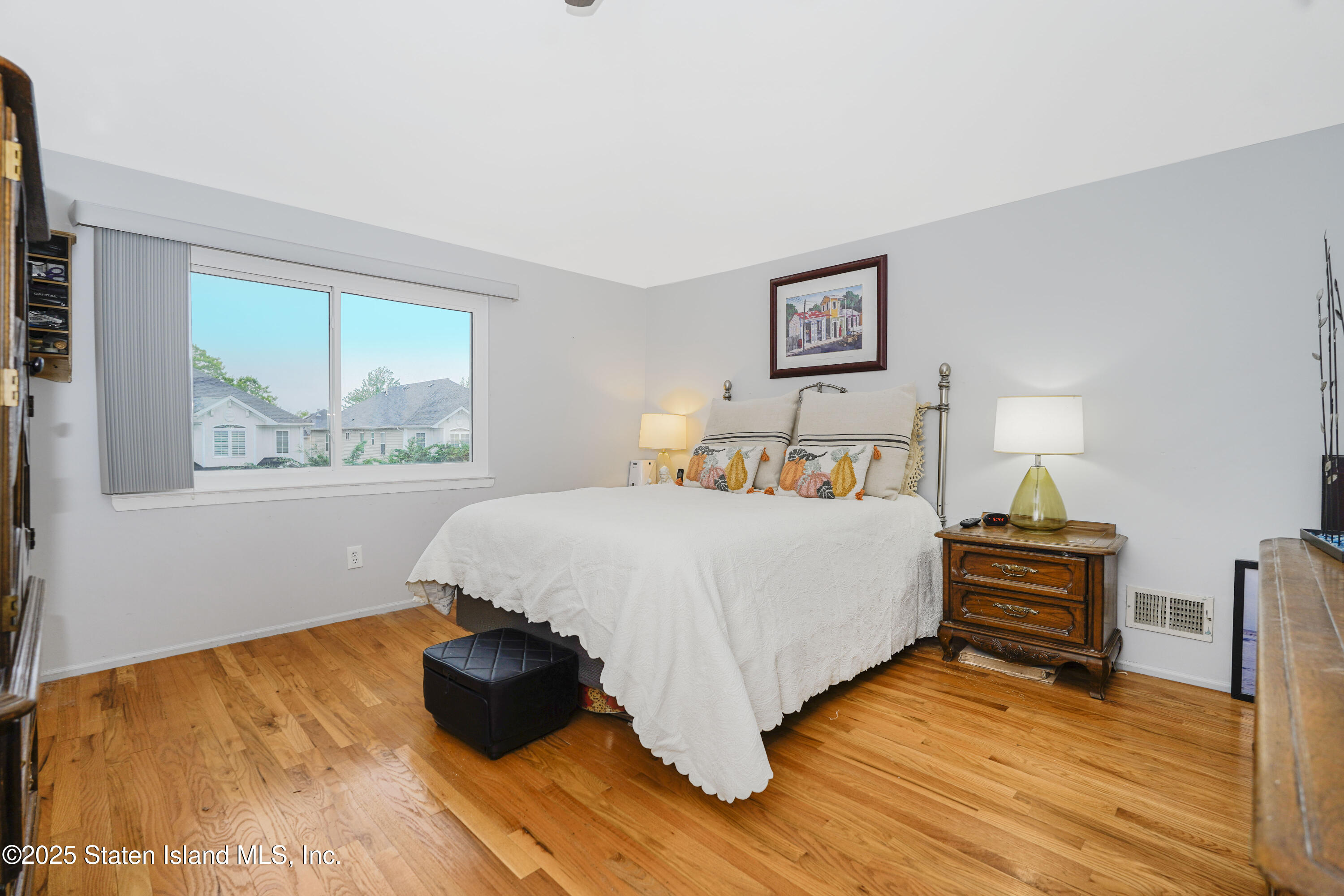 121 Lorraine Loop Staten Island, NY 10309 - Photo 25 of 35 Photo May 06 2025, 4 45 47 AM