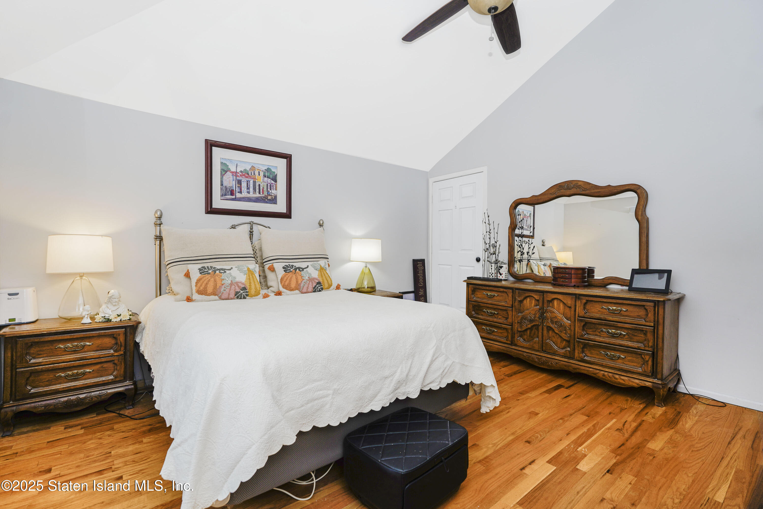 121 Lorraine Loop Staten Island, NY 10309 - Photo 26 of 35 Photo May 06 2025, 4 46 01 AM