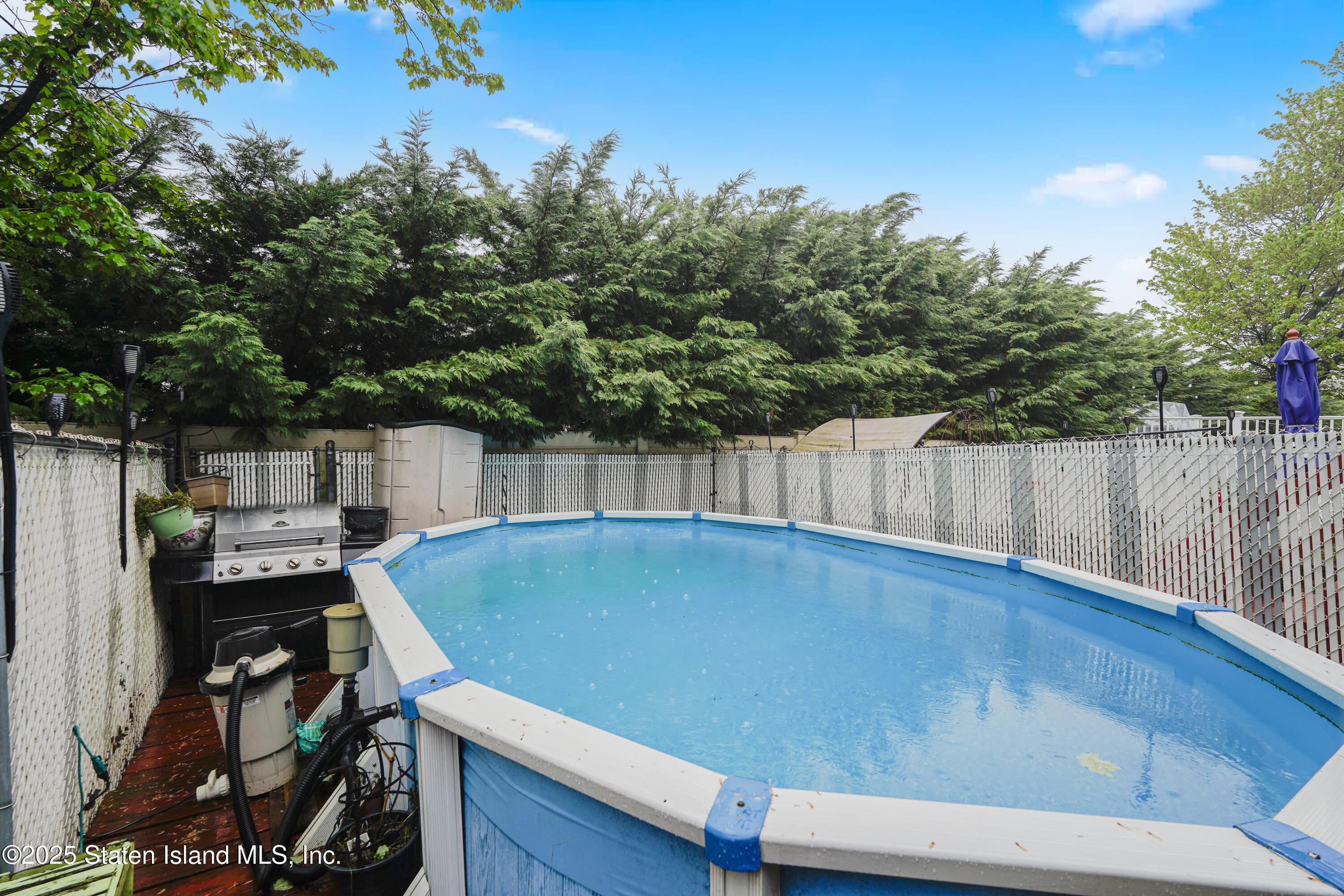 121 Lorraine Loop Staten Island, NY 10309 - Photo 29 of 35 Photo May 06 2025, 4 51 40 AM