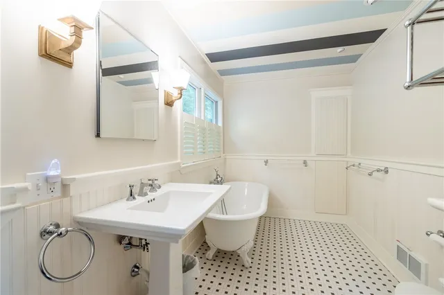 $4,000 | 1519 South Lake Road, Middlesex, NY 14507