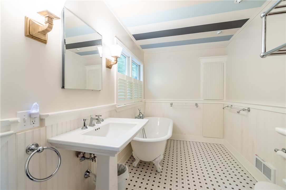 1519 South Lake Road Middlesex, NY 14507 - Photo 25 of 50 FIRST FLOOR FULL BATH