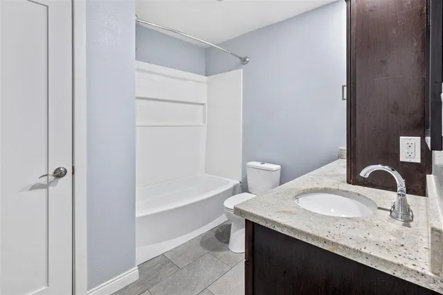 $1,800 | 1205 Beech Street, Westlake, LA 70669