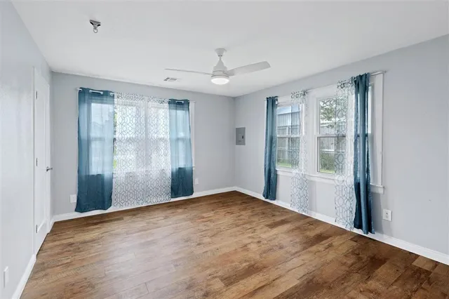 $1,800 | 1205 Beech Street, Westlake, LA 70669