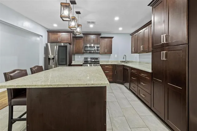 $1,800 | 1205 Beech Street, Westlake, LA 70669