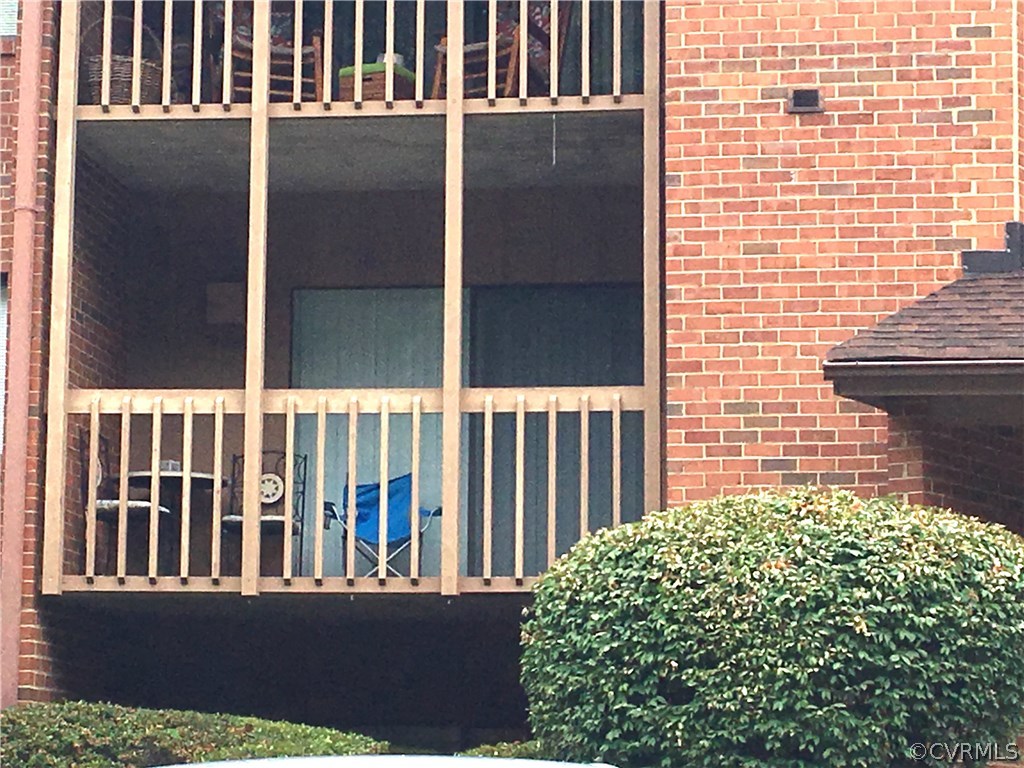 123 Turtle Creek Road, Unit 5 Charlottesville, VA 22901 - Photo 16 of 18 a view of a balcony